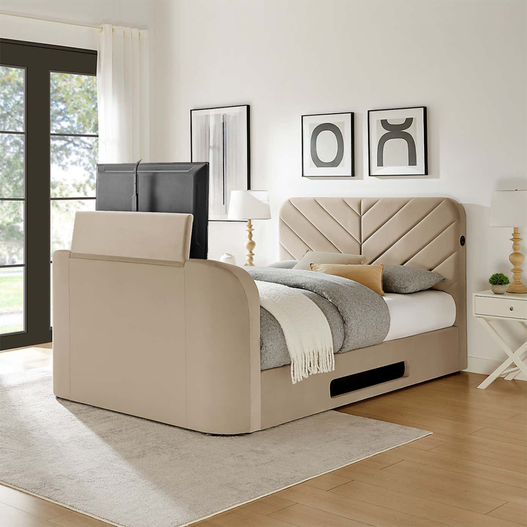 Gulf Luxe TV-Bed , bedroom side viw